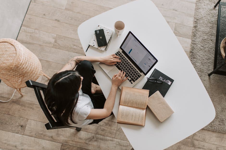 Cover Image for Find Your Dream Administrative Assistant Remote Job Near You: A Guide to Locating Remote Jobs